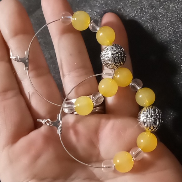 Yellow and silver beaded hoop earrings with 925 hooks. - Picture 7 of 9